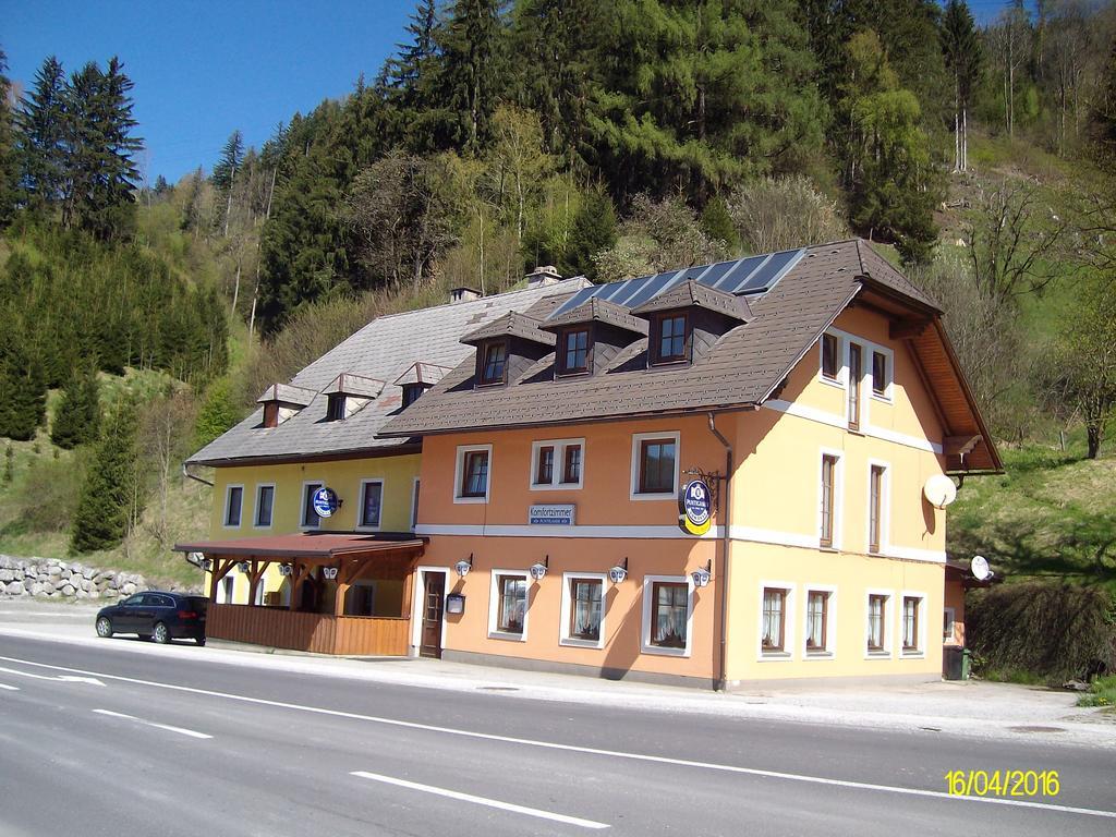 Gasthaus Zur Melzen Hotel Versbichl Exterior foto